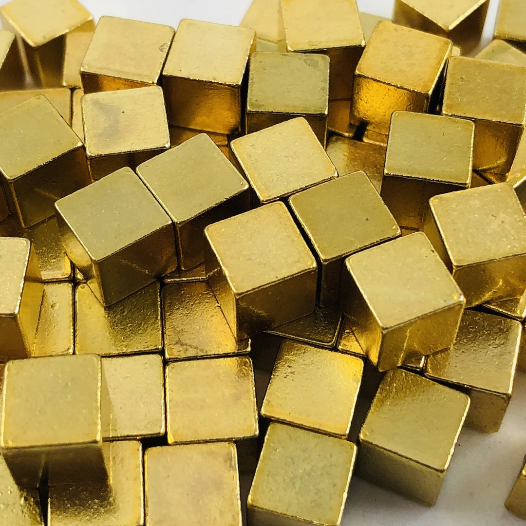 uses of gold metal